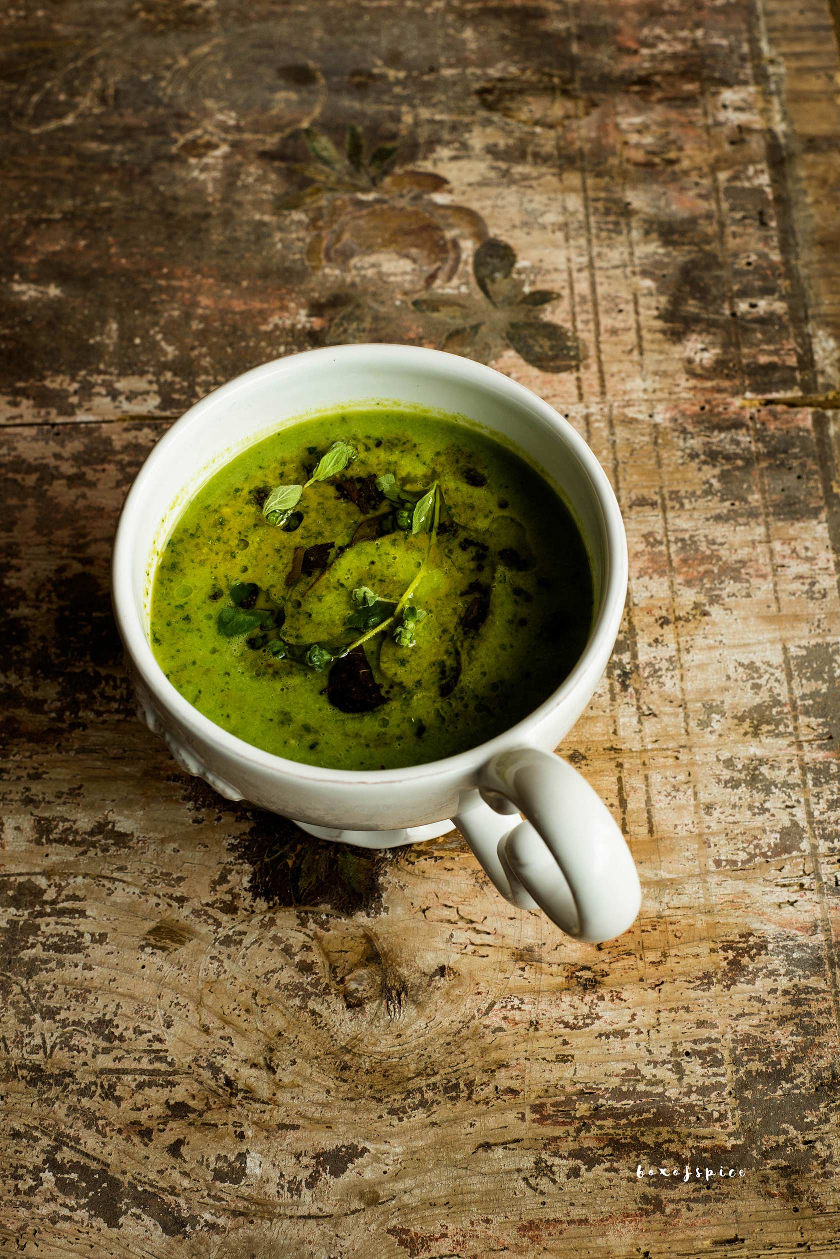 Summer Pea Soup with Turmeric Celeriac Chips I Boxofspice
