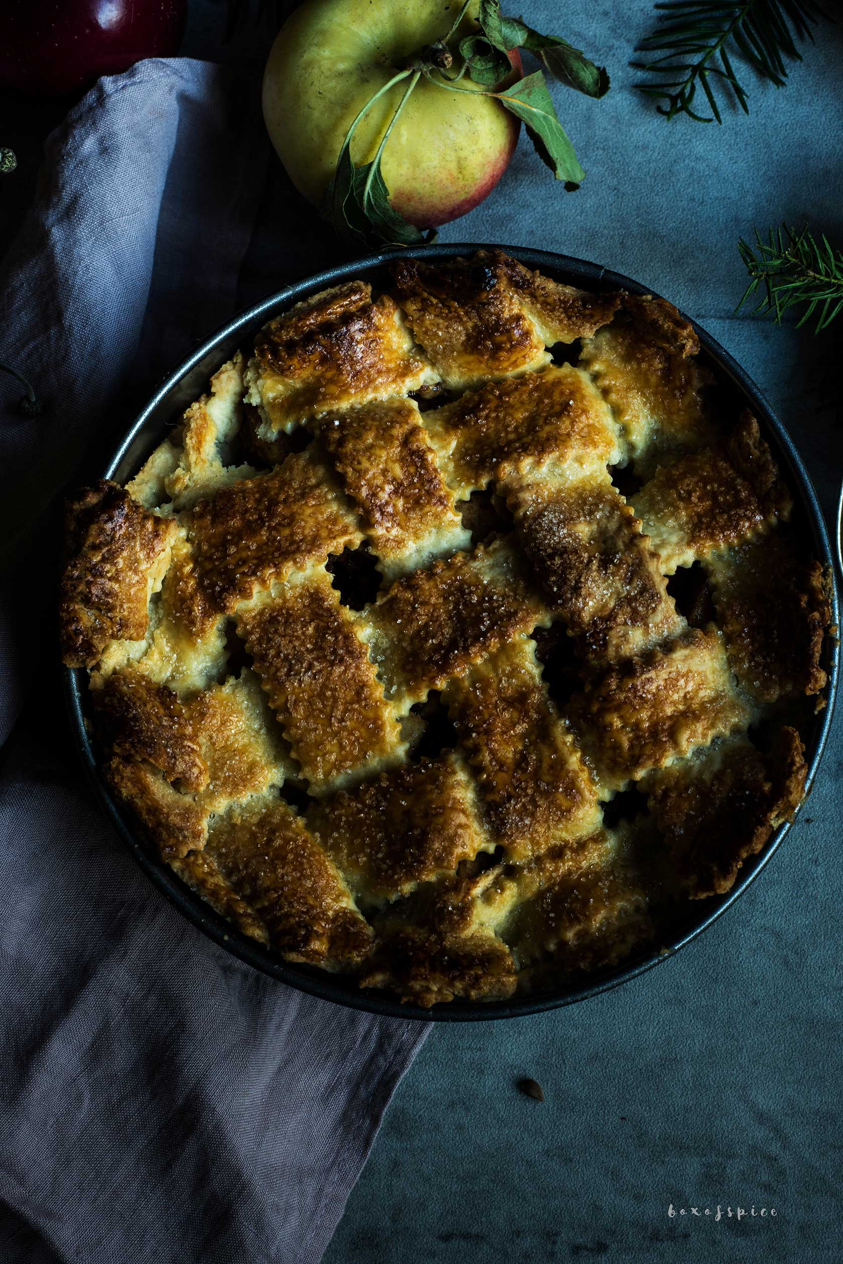 Dutch Apple Pie with Speculaas Spices I Boxofspice